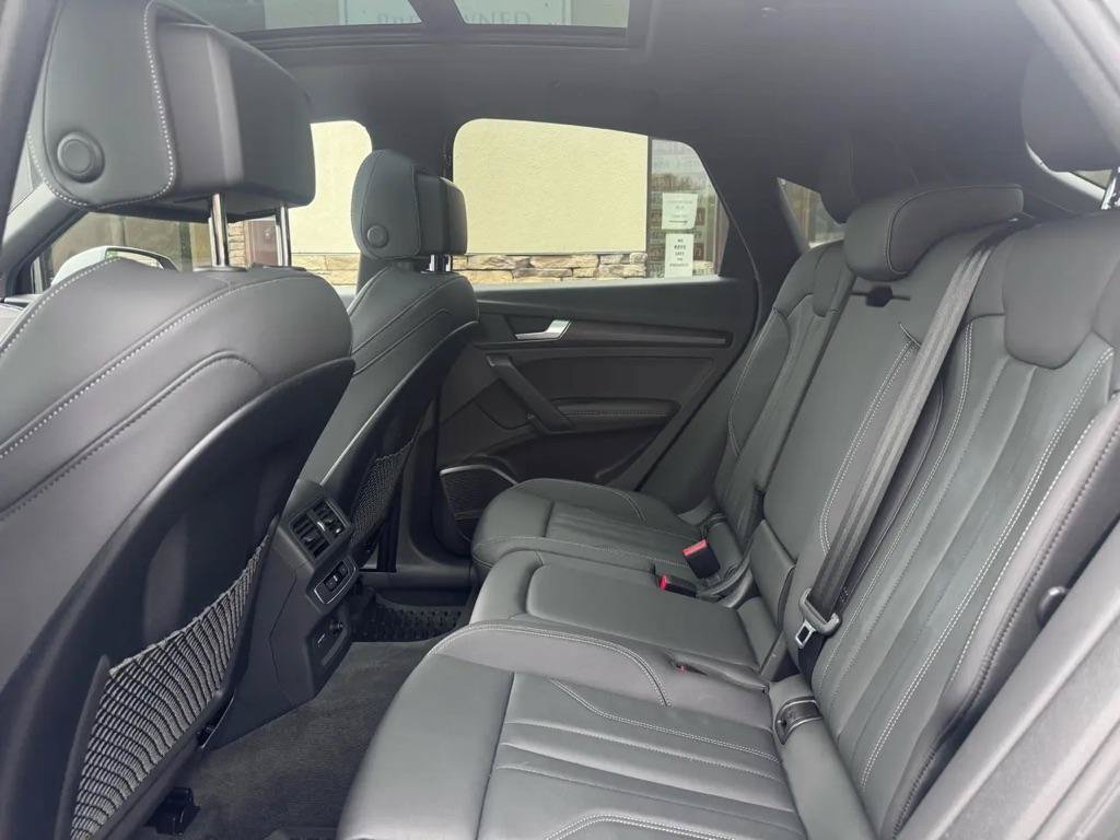 Used 2022 Audi Q5 2.0T Premium Plus AWD/4WD image 12