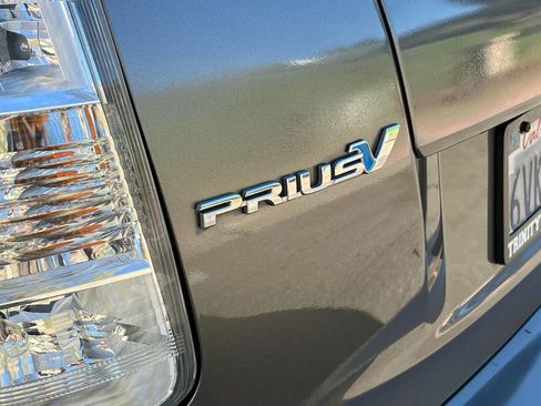 Used 2012 Toyota Prius V Two image 11