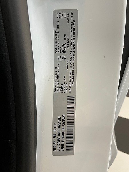 Used 2026 Chrysler Pacifica Select FWD image 32