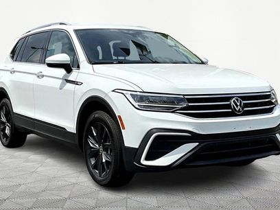 Used 2024 Volkswagen Tiguan SE