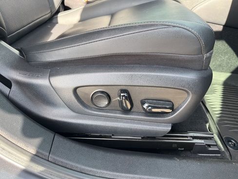 Used 2019 Lexus ES 350 Ultra Luxury image 56