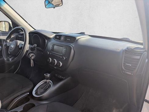 Used 2017 Kia Soul image 18
