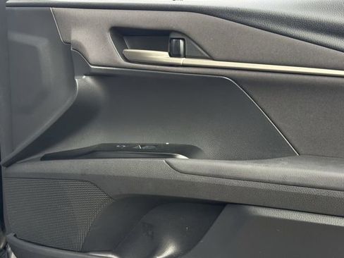 Used 2025 Toyota Camry LE image 29