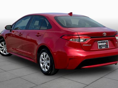 Used 2021 Toyota Corolla LE image 12