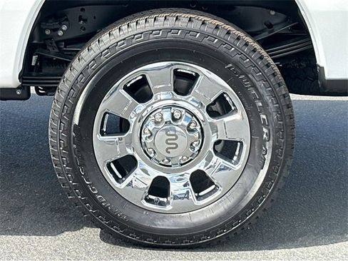 New 2025 Ford F250 King Ranch w/ Chrome Package image 41