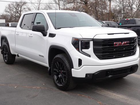 Used 2024 GMC Sierra 1500 Elevation w/ LPO, GMC Protection Package image 4