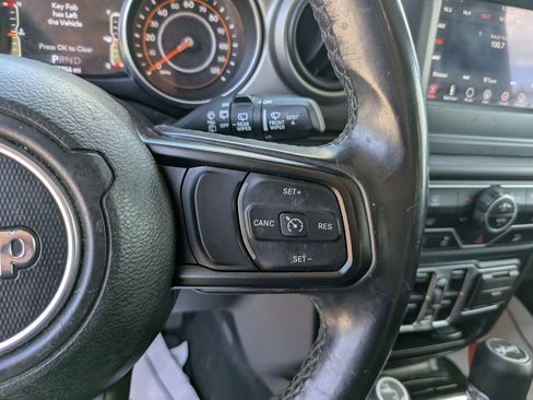 Used 2020 Jeep Wrangler Unlimited Sport AWD/4WD image 31