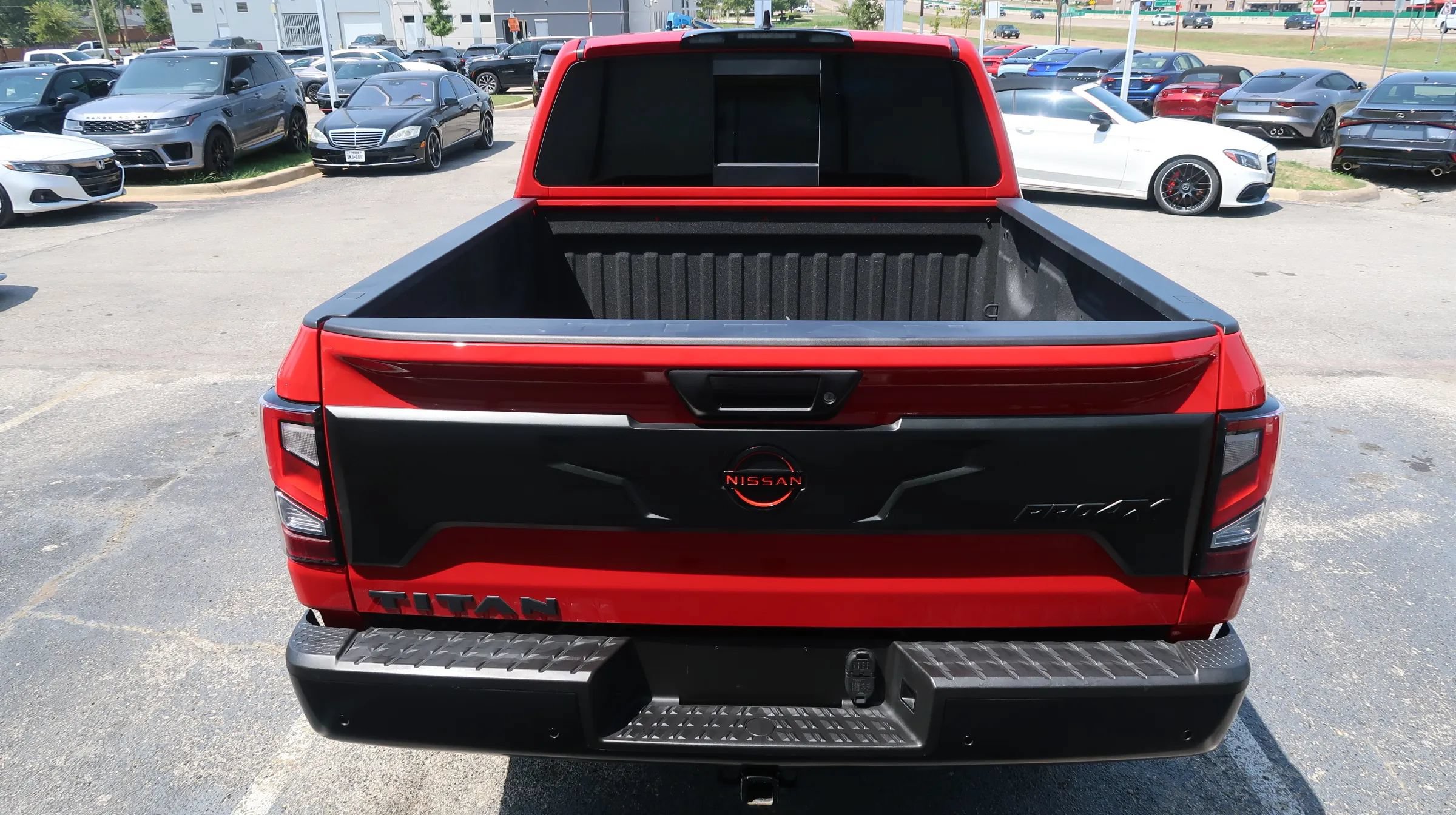 Used 2024 Nissan Titan PRO-4X w/ Off Road Protection Package AWD/4WD image 11