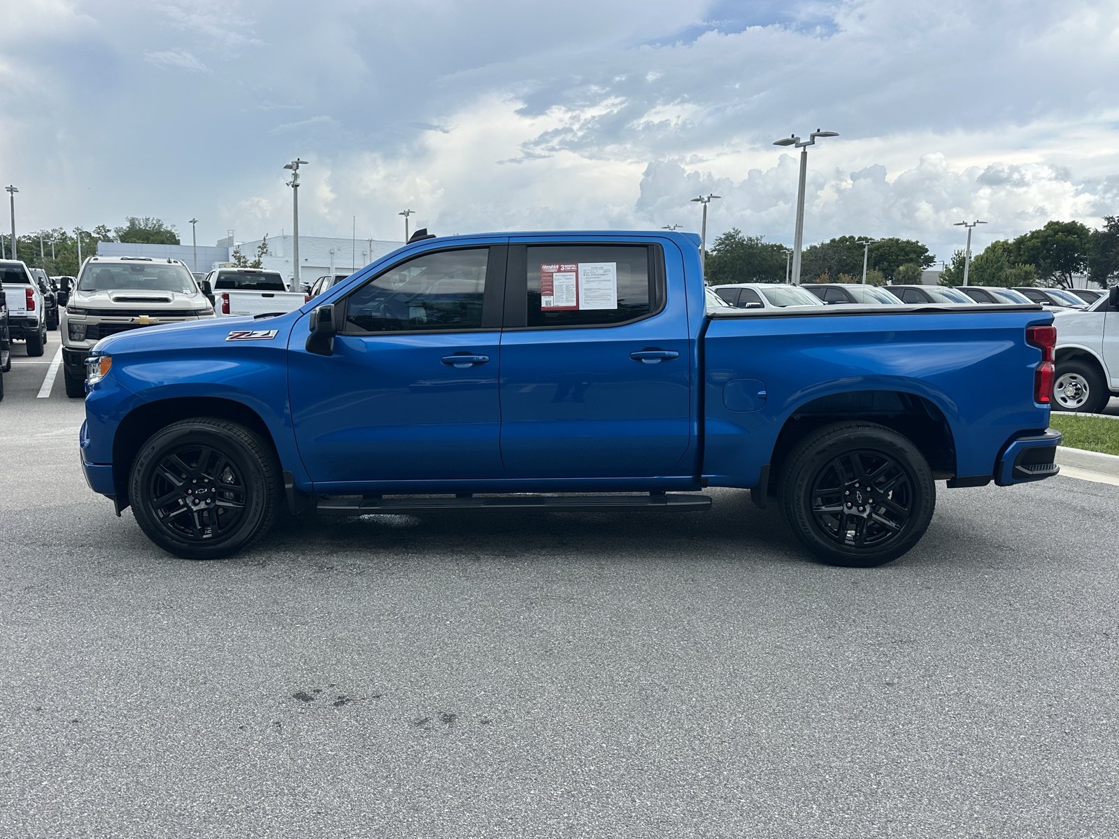 Used 2023 Chevrolet Silverado 1500 RST w/ Convenience Package II AWD/4WD image 6