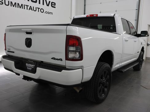 Used 2022 RAM 2500 Big Horn w/ Night Edition AWD/4WD image 4
