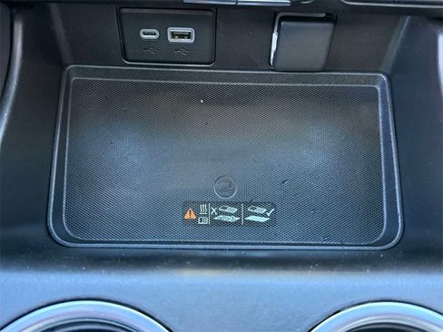 Used 2021 Chevrolet Suburban RST w/ Luxury Package image 26