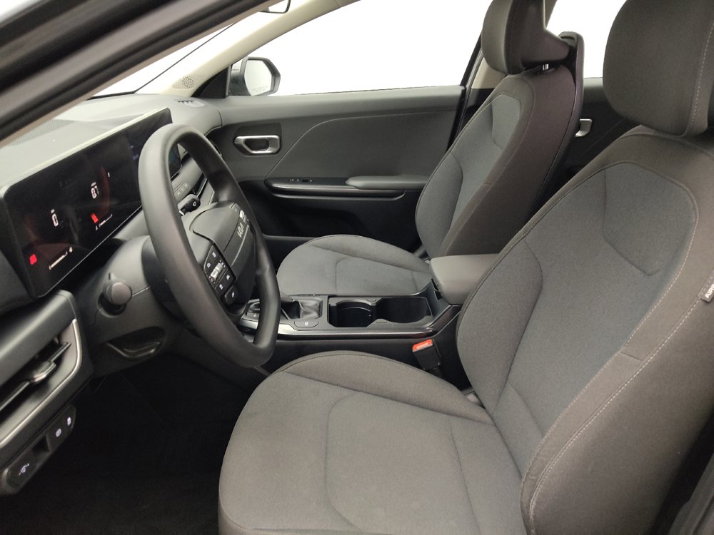 Used 2025 Kia K4 FWD image 17
