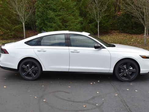 New 2025 Honda Accord Sport image 9