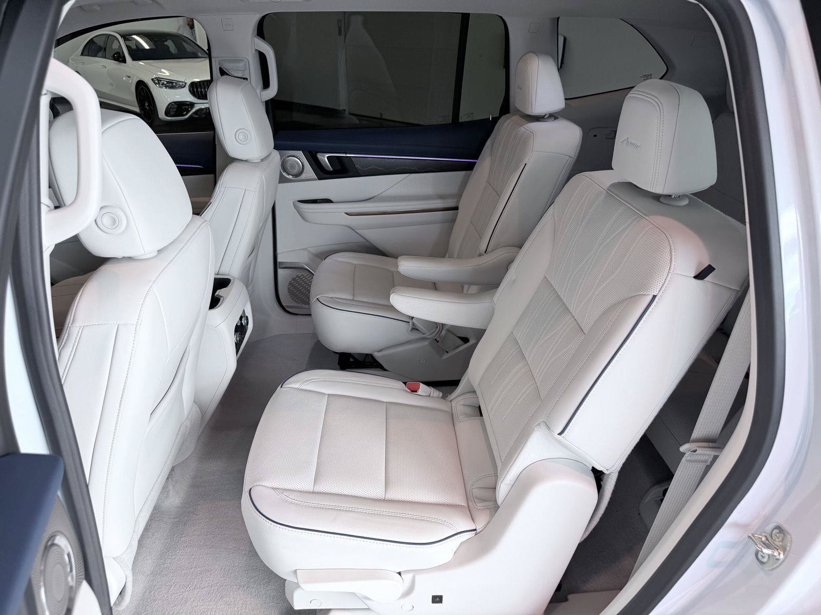 Used 2026 Buick Enclave Avenir w/ Super Cruise Package AWD/4WD image 24