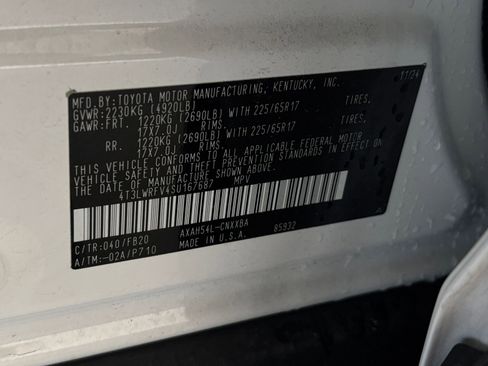 Used 2025 Toyota RAV4 LE image 33