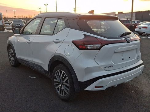 Certified 2024 Nissan Kicks SV image 4
