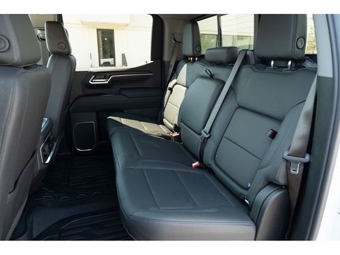 New 2026 GMC Sierra 1500 SLT w/ SLT Premium Plus Package image 13