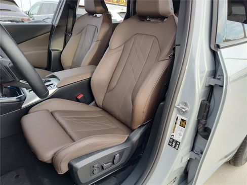 Certified 2025 BMW X3 xDrive30i image 17