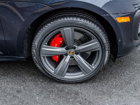 Used 2022 Porsche Macan GTS AWD/4WD image 8