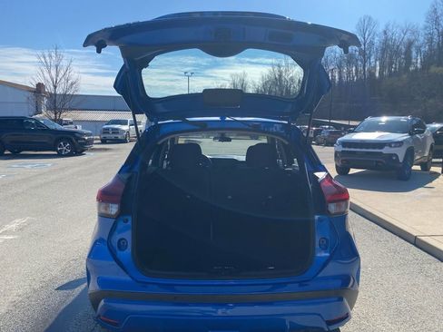 Used 2022 Nissan Kicks S image 13