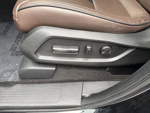 Used 2023 Honda Pilot Elite image 5