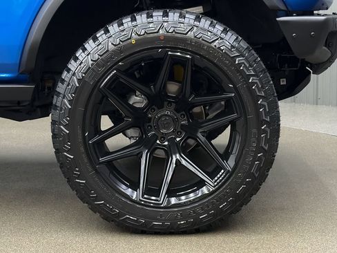 Used 2025 Ford Bronco Badlands AWD/4WD image 9