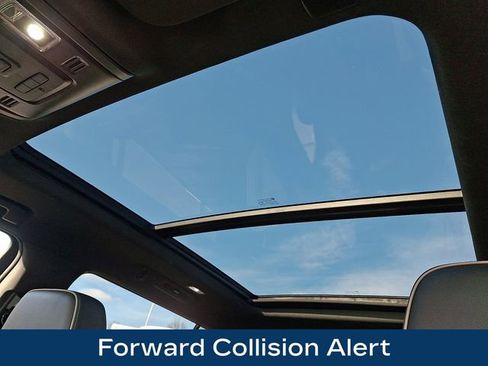 Used 2023 GMC Yukon XL SLT image 20