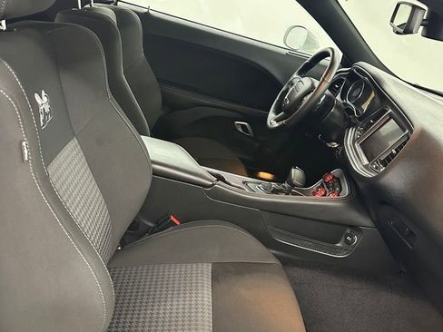 Used 2018 Dodge Challenger R/T Scat Pack w/ Dynamics Package RWD image 35