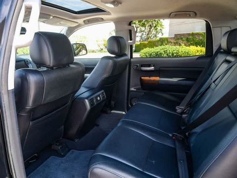 Used 2013 Toyota Tundra Platinum w/ Platinum Pkg RWD image 21