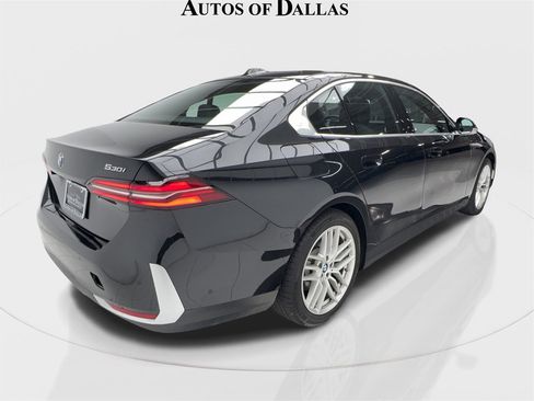Used 2025 BMW 530i image 9