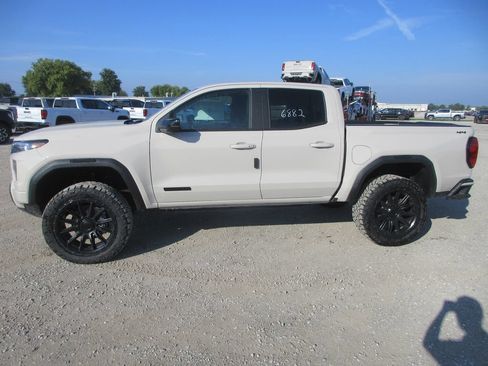 New 2026 GMC Canyon Elevation w/ Convenience Package AWD/4WD image 9