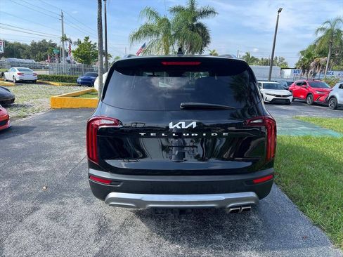 Used 2022 Kia Telluride EX w/ EX Premium Package FWD image 6