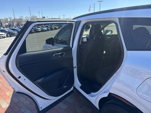 Used 2024 Kia Sportage SX image 27