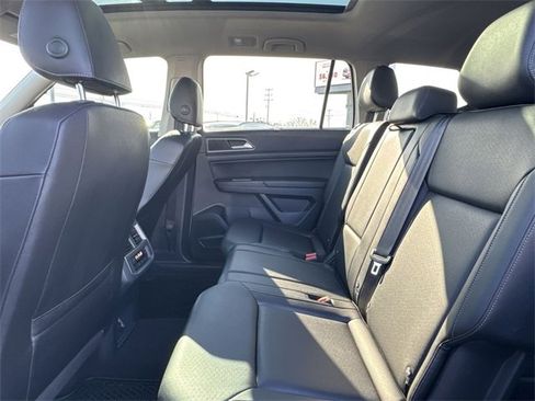 Used 2019 Volkswagen Atlas SE w/ Panoramic Sunroof Package image 9