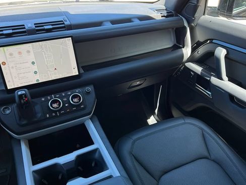 Used 2025 Land Rover Defender 110 S AWD/4WD image 34