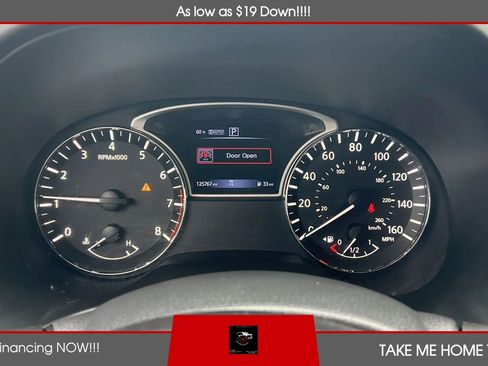 Used 2018 Nissan Pathfinder S AWD/4WD image 10