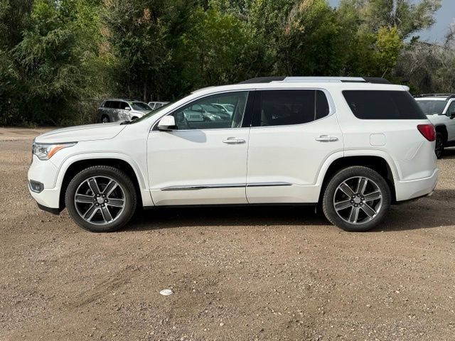 Used 2017 GMC Acadia Denali w/ Technology Package AWD/4WD image 2