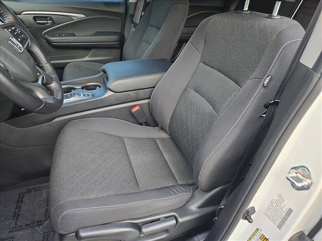 Used 2024 Honda Ridgeline Sport image 14