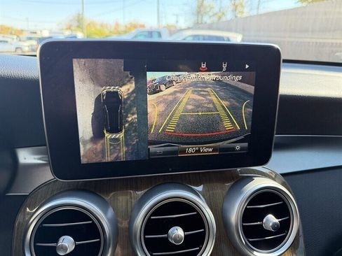 Used 2018 Mercedes-Benz GLC 350e 4MATIC image 40