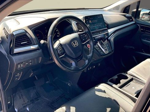 Used 2025 Honda Odyssey Touring image 11