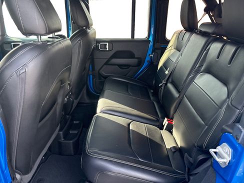 Used 2021 Jeep Wrangler Unlimited Sahara w/ Cold Weather Group image 10