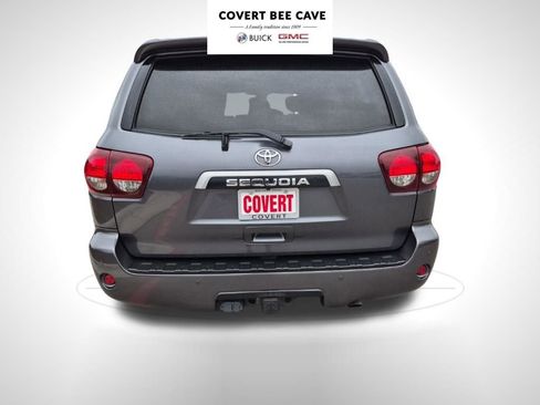 Used 2020 Toyota Sequoia Limited w/ Safety & Convenience Package image 9