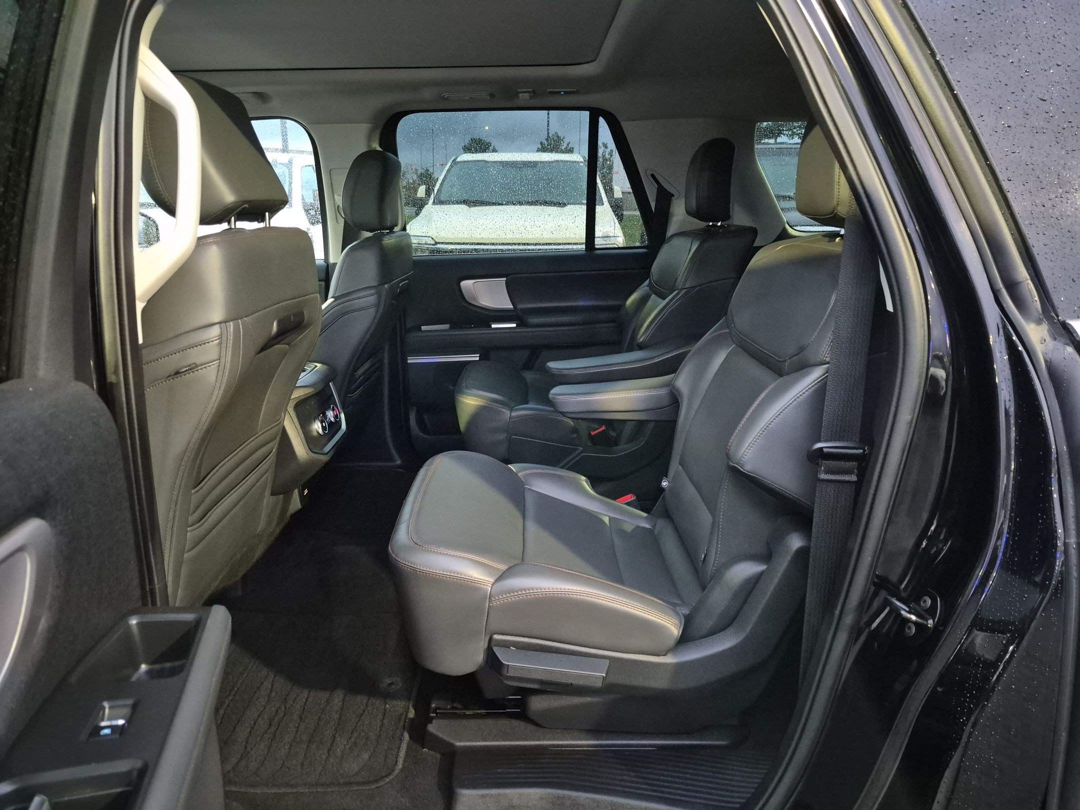 Certified 2025 Ford Expedition Max Active AWD/4WD image 31