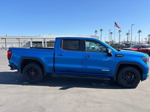 Used 2022 GMC Sierra 1500 Elevation w/ Elevation Premium Package RWD image 9