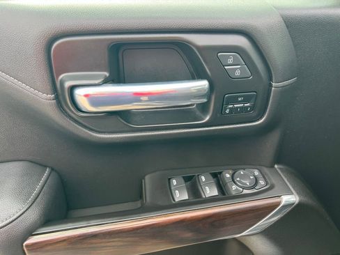 Used 2021 GMC Sierra 1500 SLT w/ SLT Convenience Package image 16