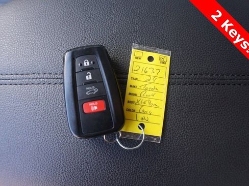 Used 2024 Toyota RAV4 XLE Premium image 31