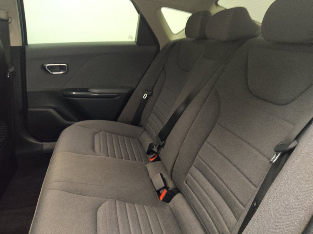 Used 2025 Kia K4 EX FWD image 18