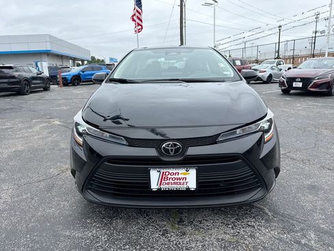 Used 2025 Toyota Corolla LE FWD image 29
