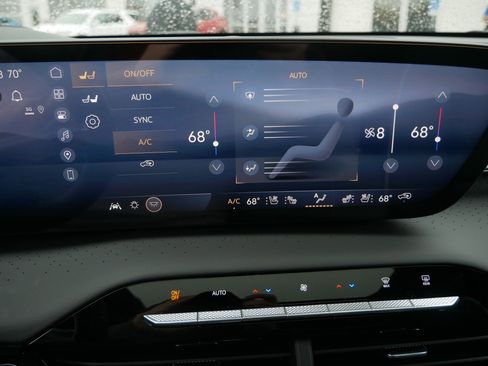 New 2026 Buick Enclave Avenir w/ Super Cruise Package image 8