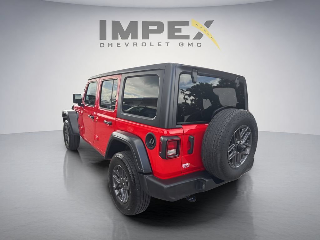 Used 2025 Jeep Wrangler Unlimited Sport AWD/4WD image 3